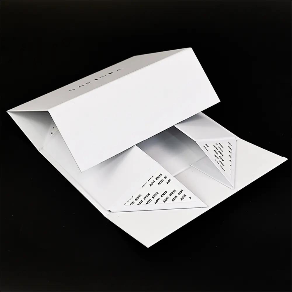 collapsible magnetic rigid boxes