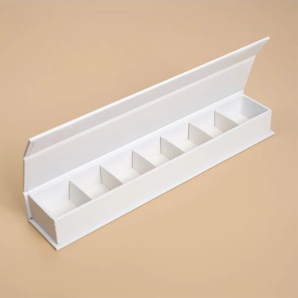 rigid bakry boxes with diviers